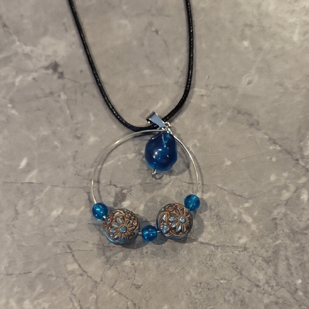 Elegant Blue Beaded Necklace